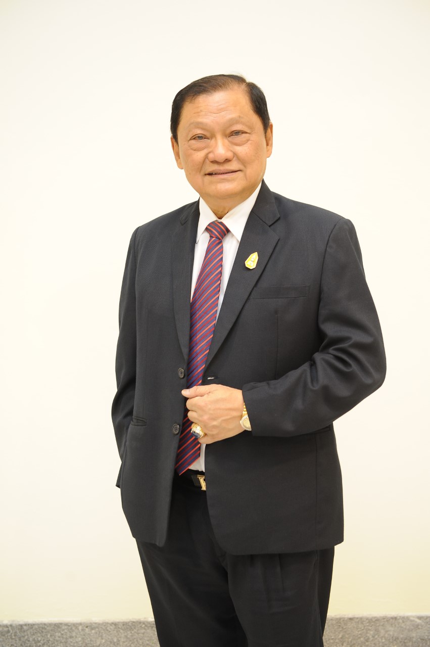 นายเจริญ รุจิราโสภณ กรรมการผู้จัดการใหญ่ บริษัท ส.ขอนแก่นฟู้ดส์ จำกัด (มหาชน)