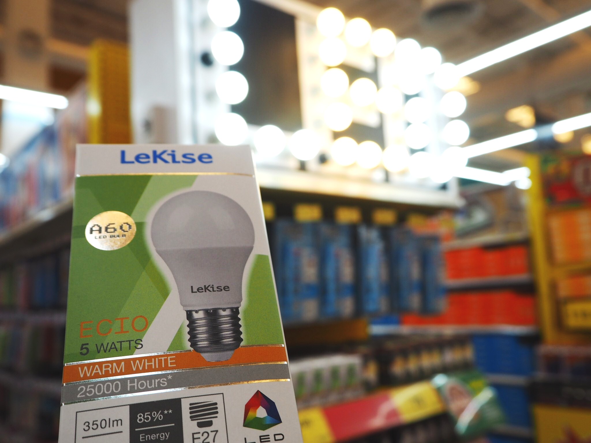 เทสโก้ โลตัส…แจกฟรีหลอดไฟ LED เลคิเซ่ เมื่อซื้อสินค้าครบ 600 บาท#