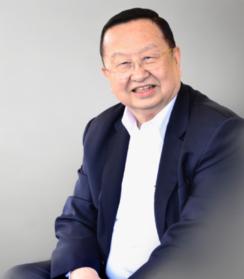 คุณประชัย เลี่ยวไพรัตน์