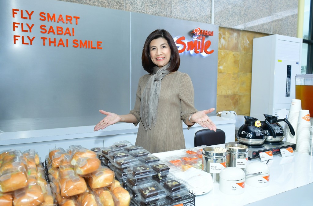 เนตรนภางค์ ธีระวาส  แนะนำเคาน์เตอร์ Grab and Go