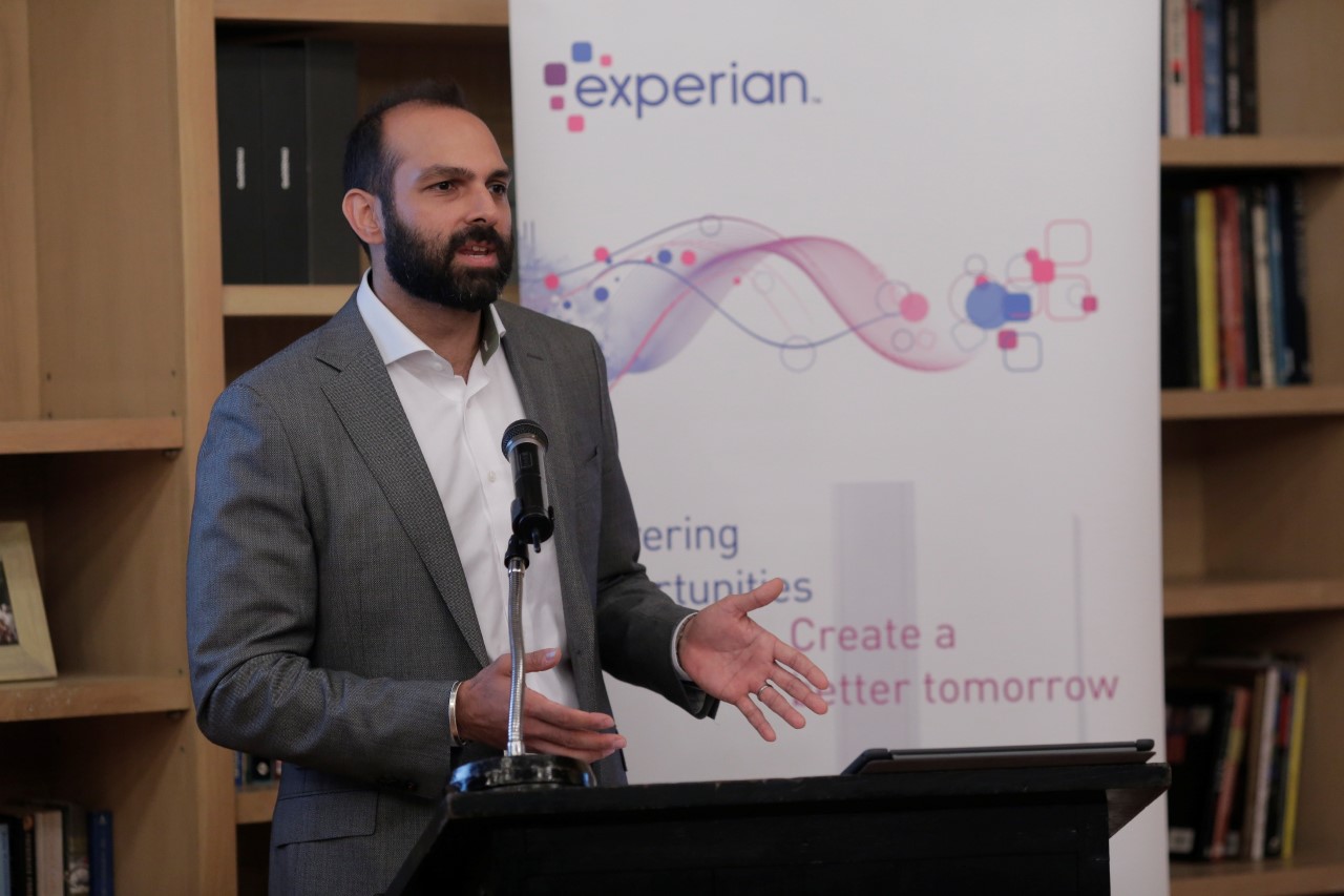 มร.เดฟ ดีมาน กรรมการผู้จัดการ ประจำภูมิภาคเชียตะวันออกเฉียงใต้และตลาดใหม่ (2)