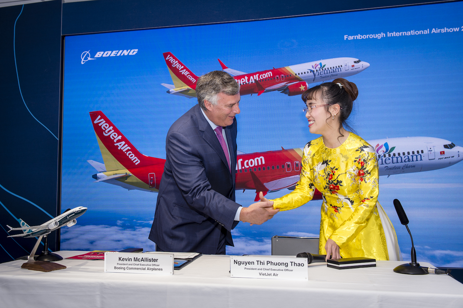 Vietjet and Boeing ink deal for 150 new aircraft _03