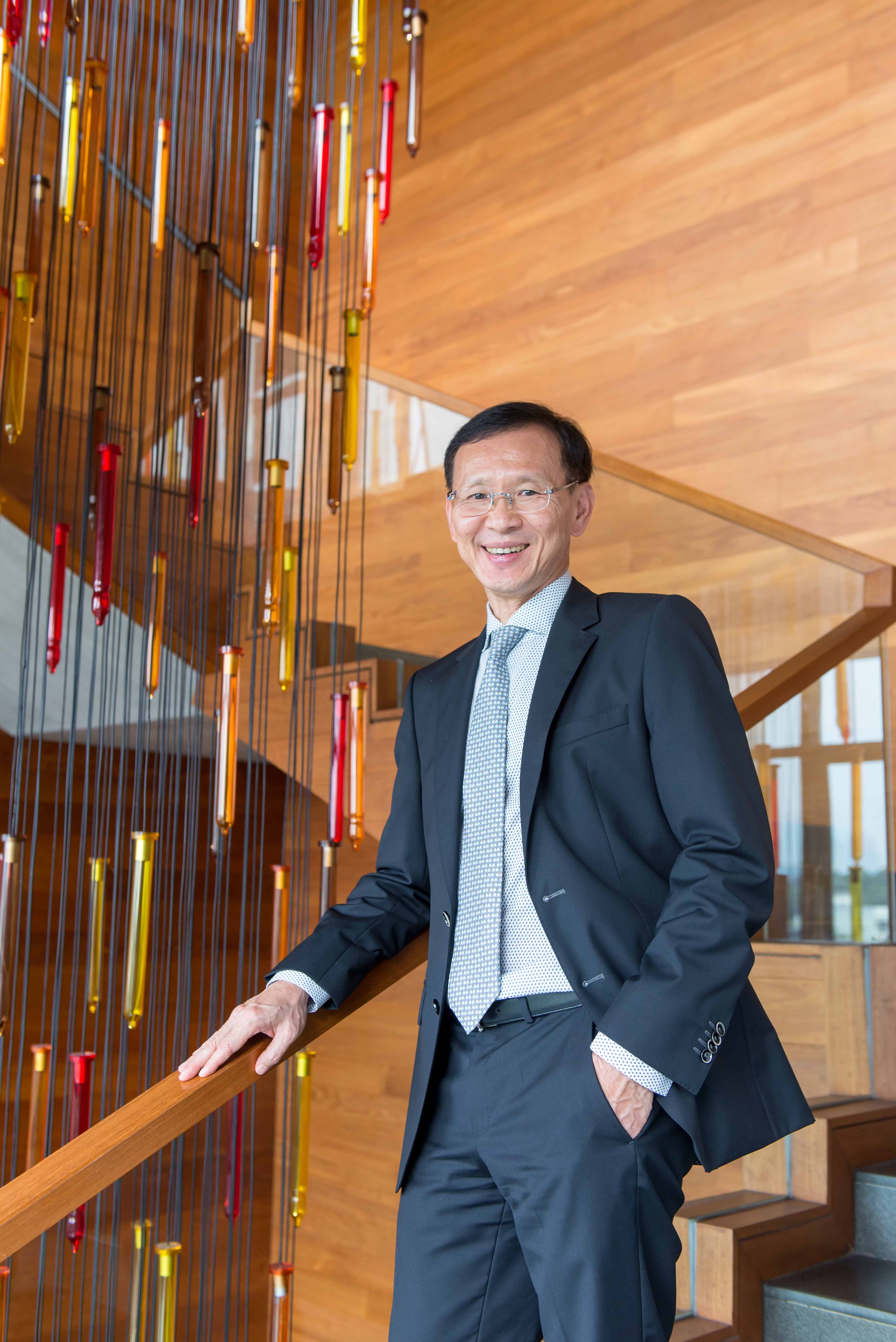 คุณอมร ดารารัตนโรจน์ CEO TNR