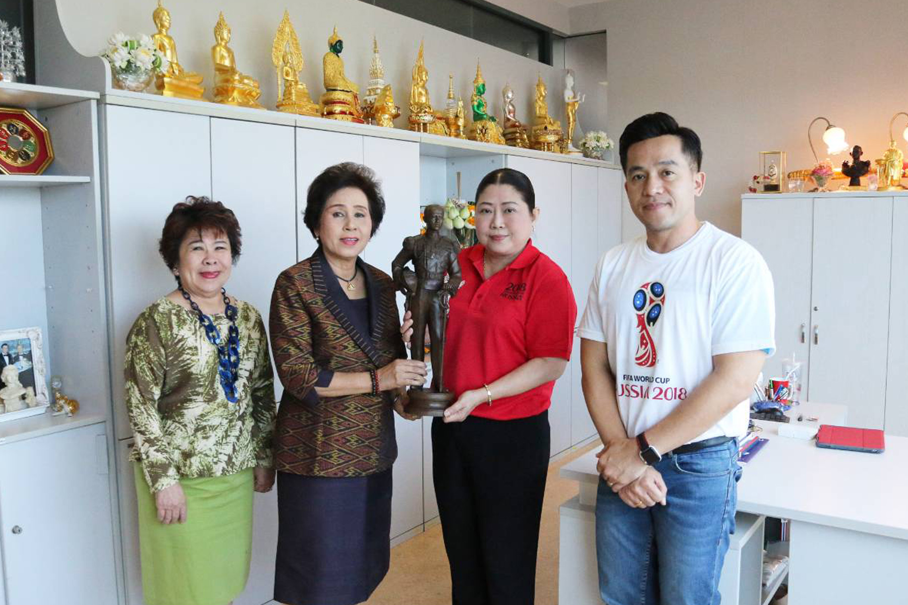 มูลนิธิราชสกุลอาภากร