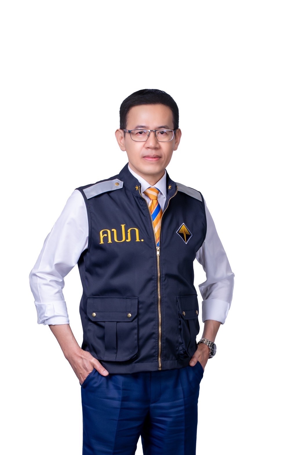 คปภ. เร่งให้ความช่วยเหลือกรณีรถยนต์กระบะเฉี่ยวชนรถบรรทุก 6 ล้อ เสียชีวิต 5 ราย บาดเจ็บ 13 ราย จ.ตาก